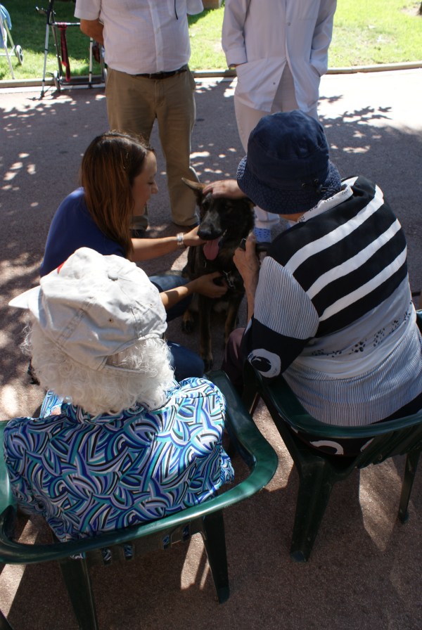 La Mina va rebre carícies pels quatre costats!