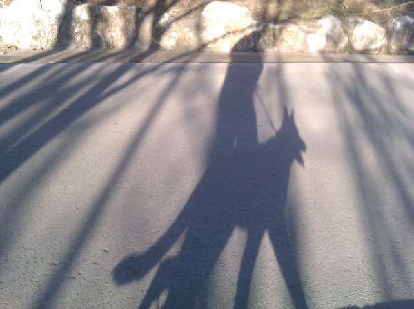 Una servidora passejant la Burka per la ciutat